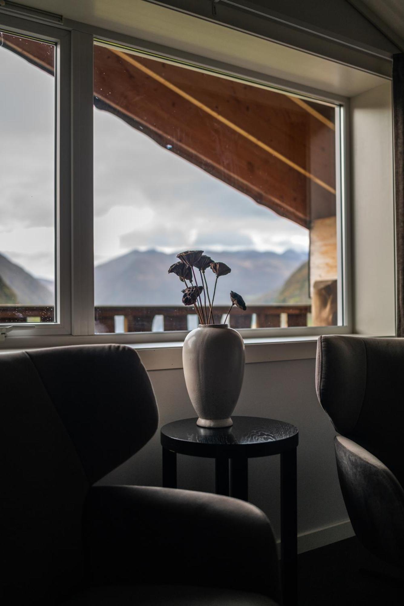 Blatind Boutique Hotel Stordal Екстер'єр фото