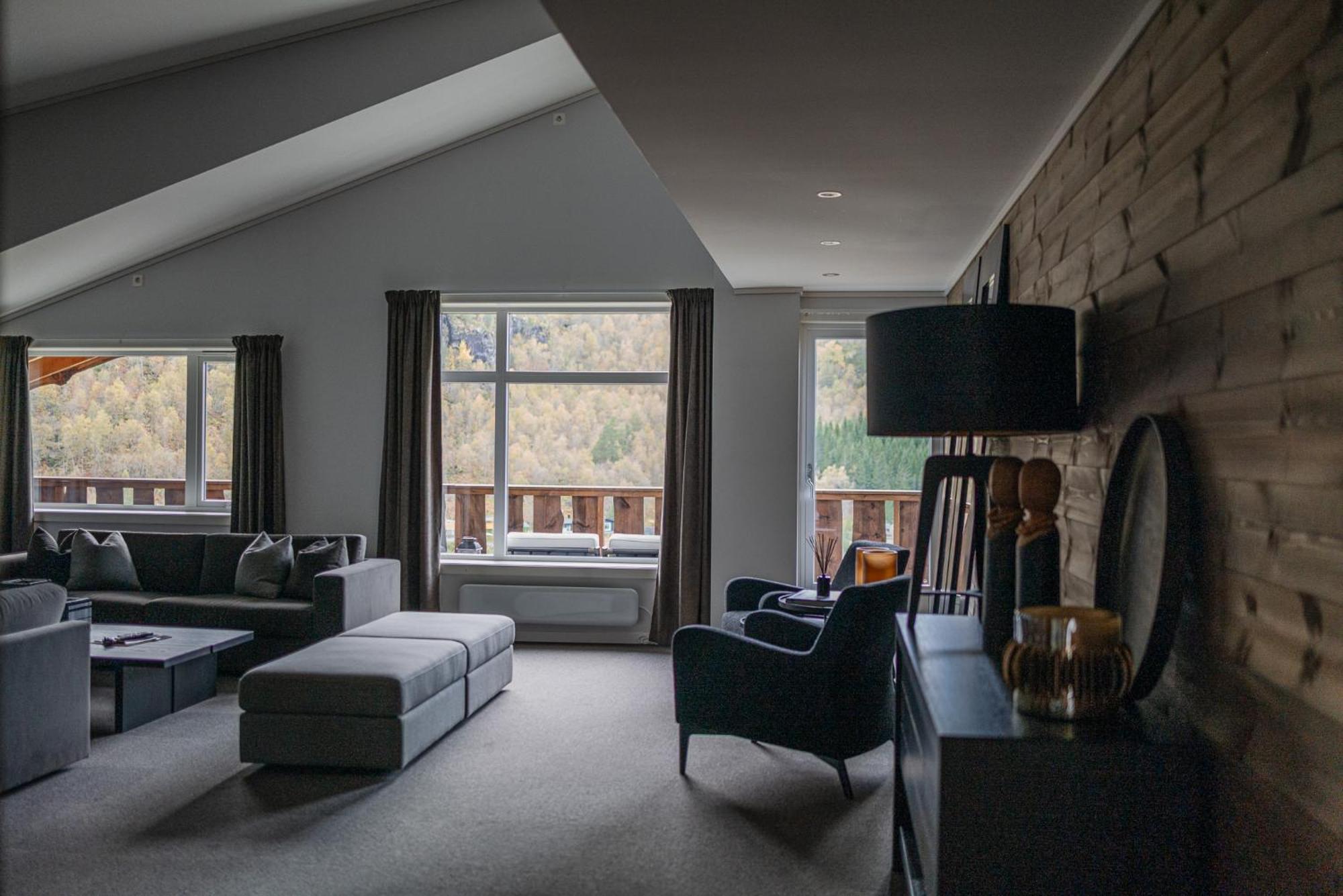 Blatind Boutique Hotel Stordal Екстер'єр фото