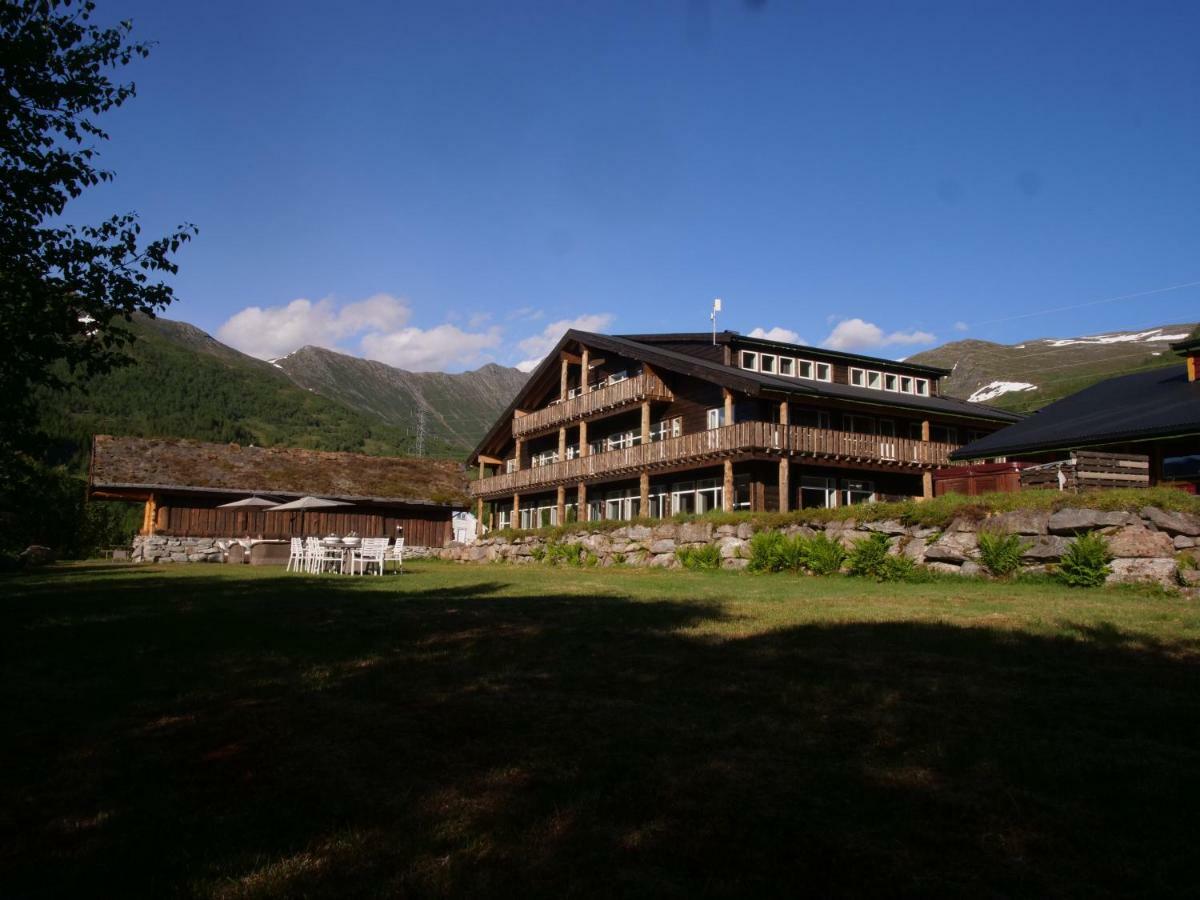 Blatind Boutique Hotel Stordal Екстер'єр фото